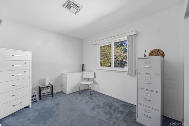 27 Driftwood Drive, Port Washington, NY 11050