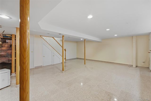 27 Driftwood Drive, Port Washington, NY 11050