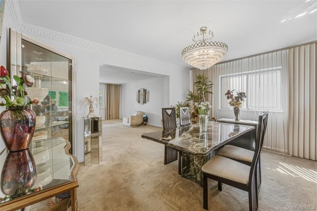 27 Driftwood Drive, Port Washington, NY 11050