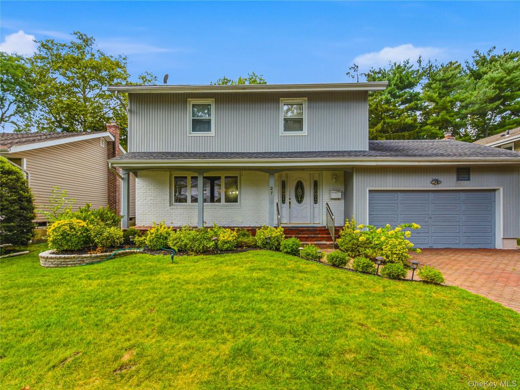 27 Driftwood Drive, Port Washington, NY 11050 — photo 2