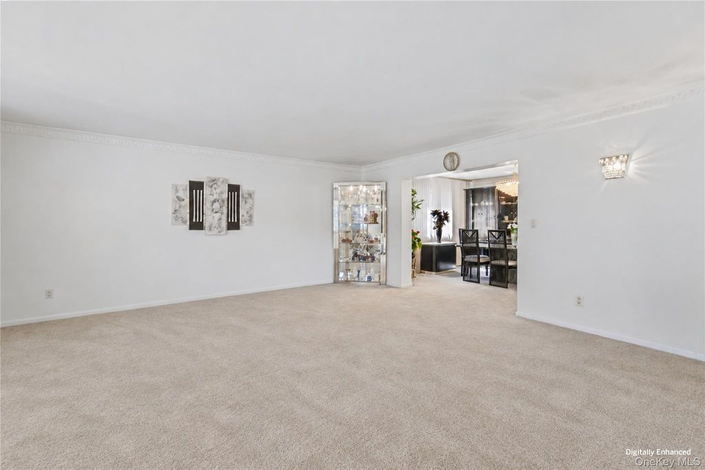 27 Driftwood Drive, Port Washington, NY 11050 — photo 5