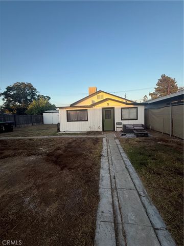 974 Sperry Dr., Colton, CA 92324