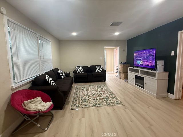 974 Sperry Dr., Colton, CA 92324