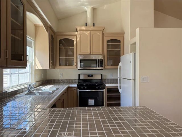 351 S 2nd, Upland, CA 91786