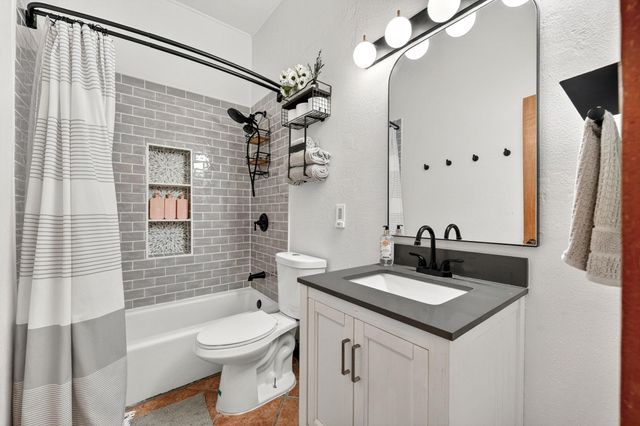 22706 Rocking A TRL, Spicewood, TX 78669