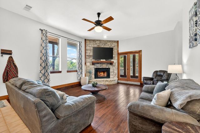 22706 Rocking A TRL, Spicewood, TX 78669