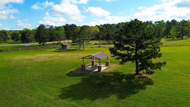 15661 Wood Grove Way, Willis, TX 77378