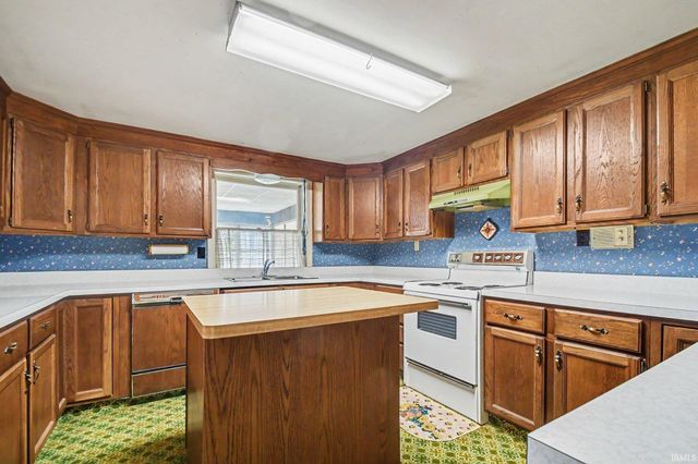 30262 County Road 26, Elkhart, IN 46517