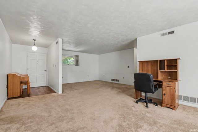 30262 County Road 26, Elkhart, IN 46517