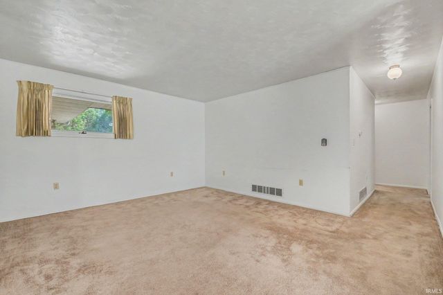 30262 County Road 26, Elkhart, IN 46517