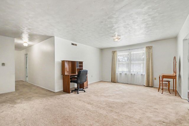 30262 County Road 26, Elkhart, IN 46517