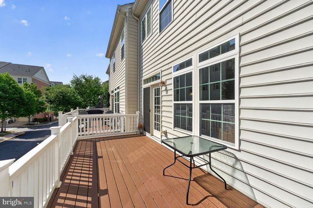 2293 MERSEYSIDE DR, Woodbridge, VA 22191