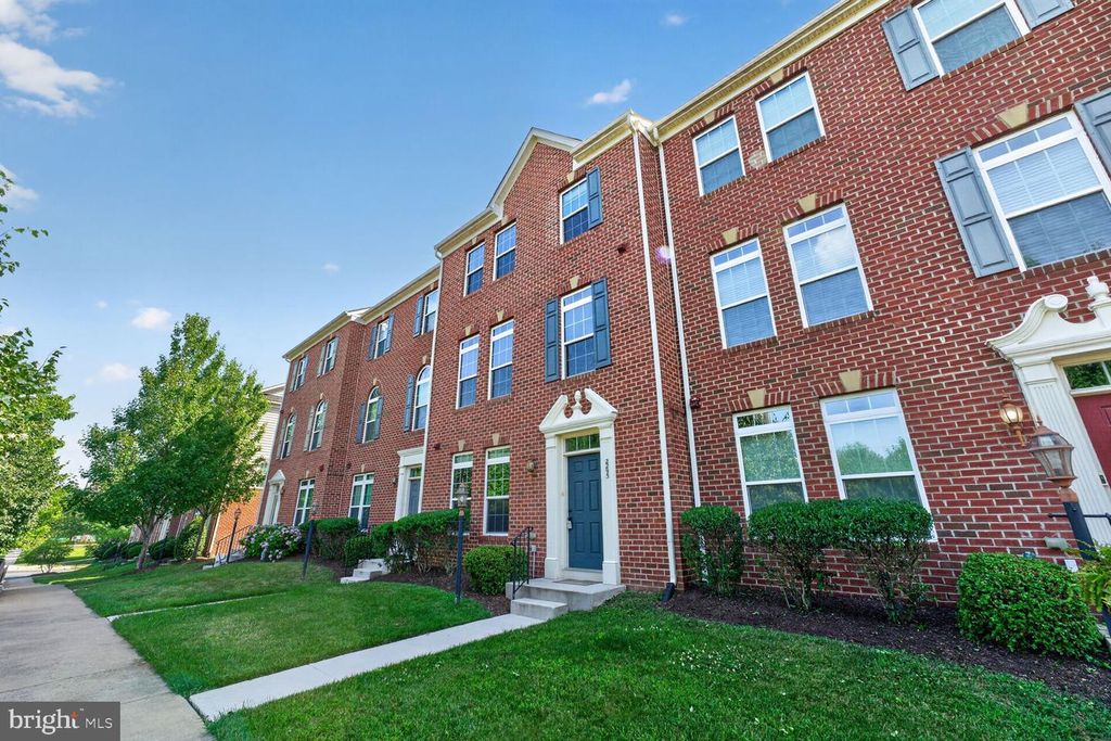 2293 MERSEYSIDE DR, Woodbridge, VA 22191