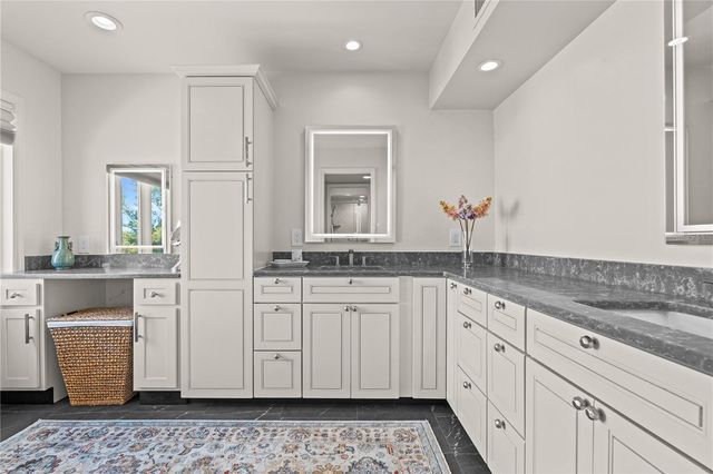 26 TIDY ISLAND BOULEVARD, Bradenton, FL 34210