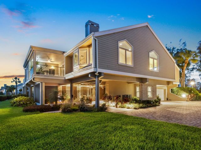 26 TIDY ISLAND BOULEVARD, Bradenton, FL 34210