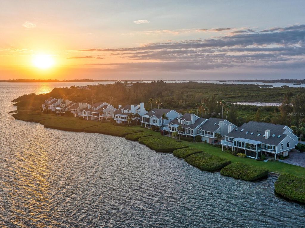 Image 2 of property listing at 26 TIDY ISLAND BOULEVARD, Bradenton, FL 34210