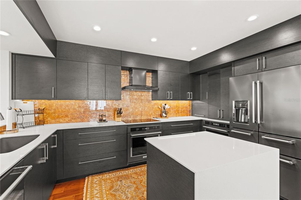 Image 18 of property listing at 26 TIDY ISLAND BOULEVARD, Bradenton, FL 34210