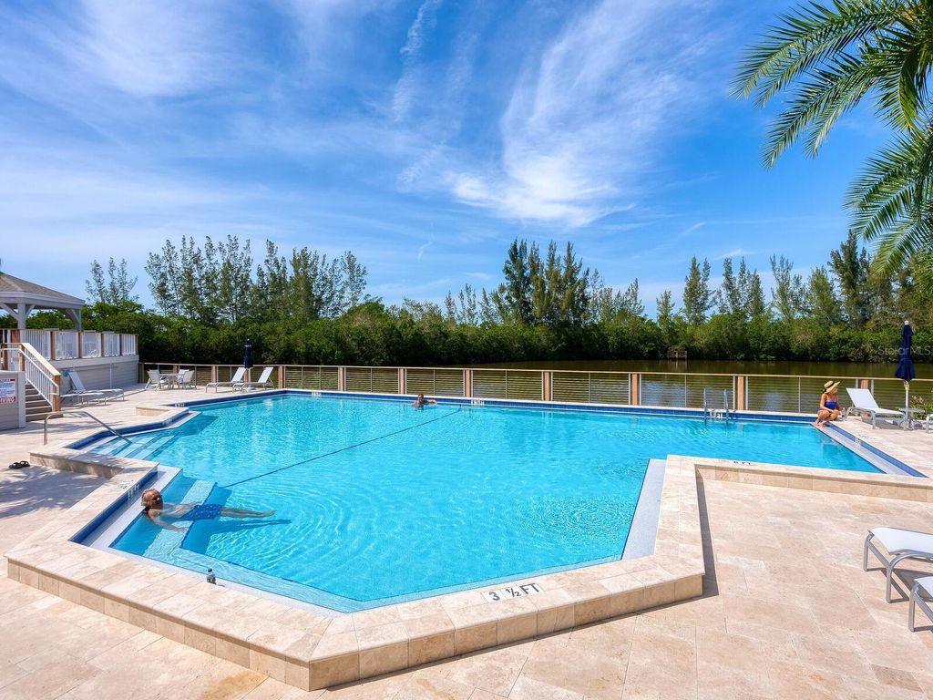 Image 41 of property listing at 26 TIDY ISLAND BOULEVARD, Bradenton, FL 34210