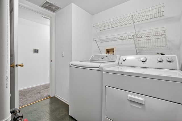 1643 COLFAX Court 4, Bartlett, IL 60103