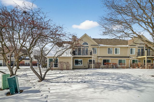 1643 COLFAX Court 4, Bartlett, IL 60103