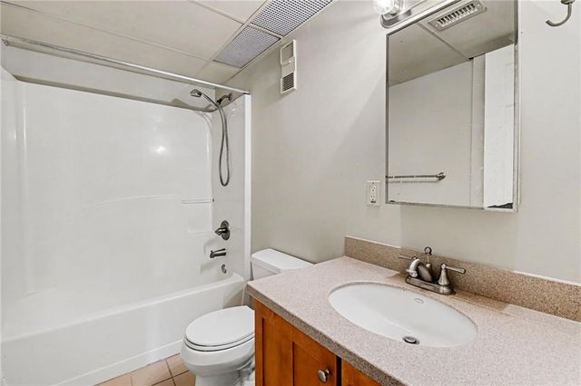 32 Peachtree Street NW 1204, Atlanta, GA 30303