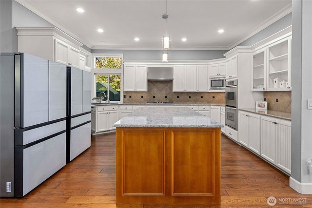 1827 66th, Auburn, WA 98092