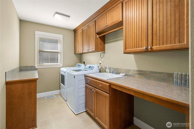 1827 66th, Auburn, WA 98092