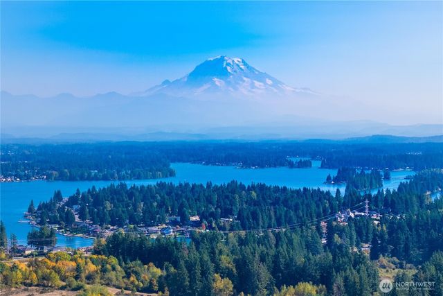 1827 66th, Auburn, WA 98092