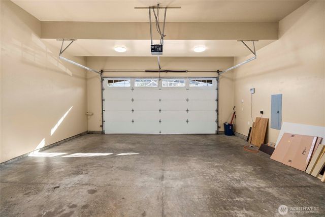 1827 66th, Auburn, WA 98092