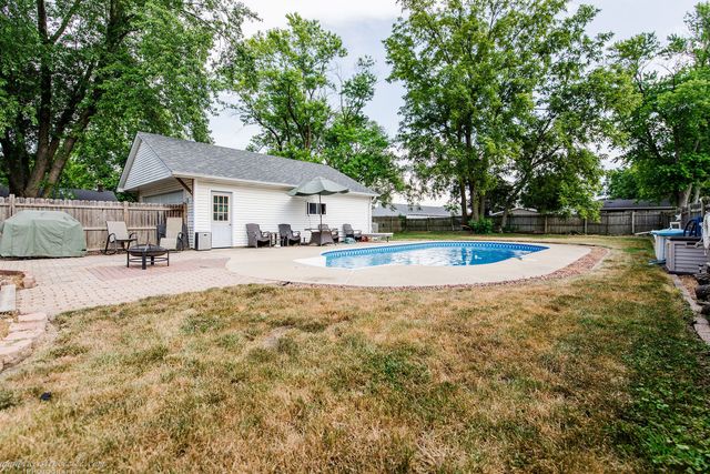 404 E South Street, Peotone, IL 60468