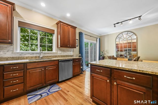 503 Bradley Lane 503, Westport, CT 06880