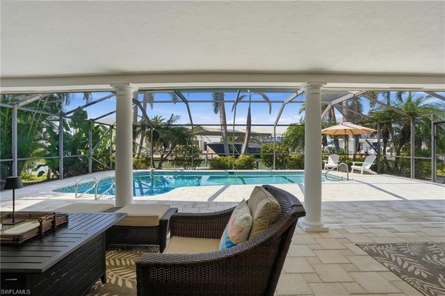 20 Bayview BLVD, Fort Myers Beach, FL 33931