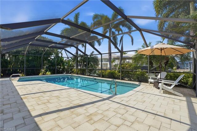 20 Bayview BLVD, Fort Myers Beach, FL 33931
