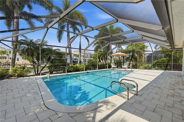 20 Bayview BLVD, Fort Myers Beach, FL 33931