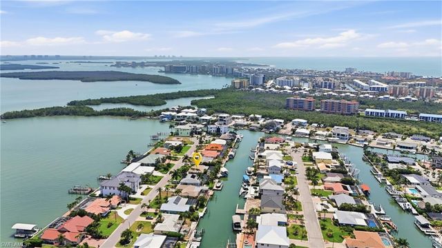 20 Bayview BLVD, Fort Myers Beach, FL 33931