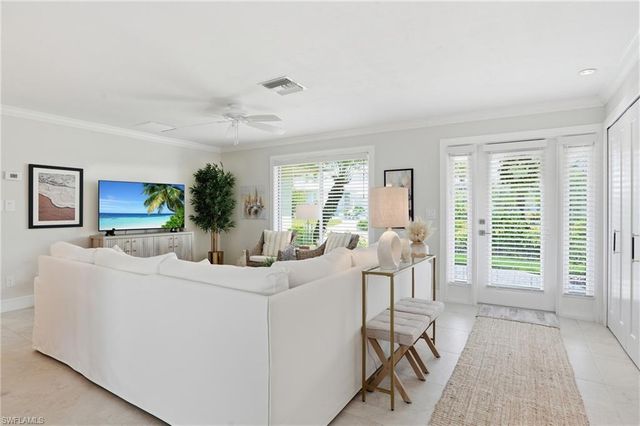 20 Bayview BLVD, Fort Myers Beach, FL 33931