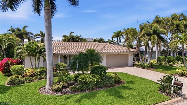 20 Bayview BLVD, Fort Myers Beach, FL 33931