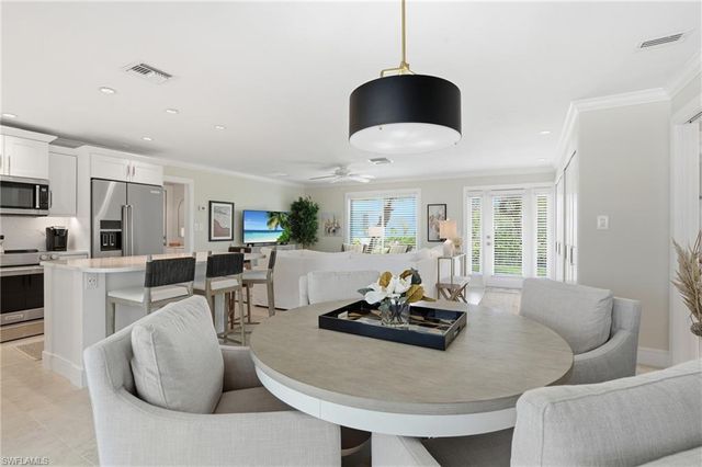 20 Bayview BLVD, Fort Myers Beach, FL 33931