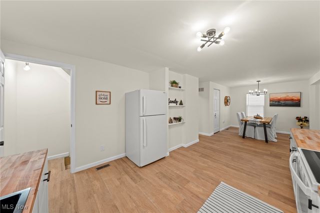 32 29th Street SW, Barberton, OH 44203