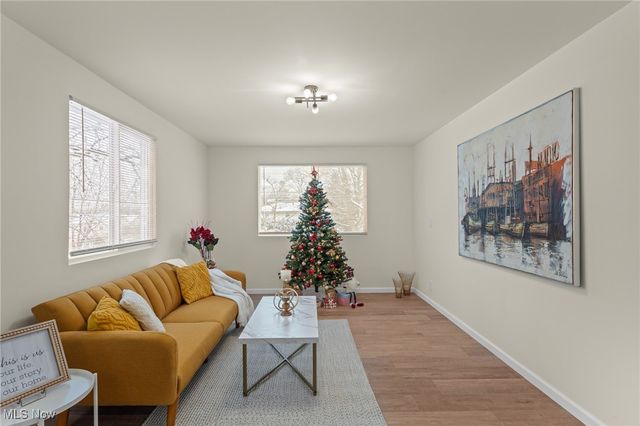 32 29th Street SW, Barberton, OH 44203