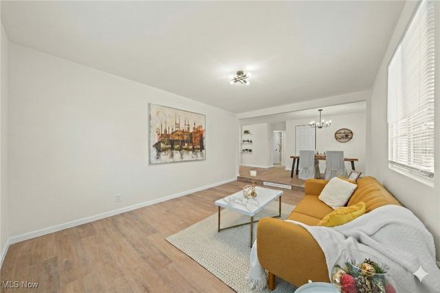 32 29th Street SW, Barberton, OH 44203