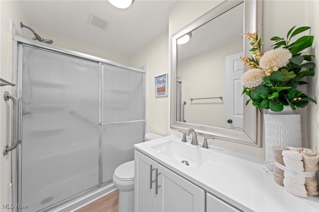 32 29th Street SW, Barberton, OH 44203