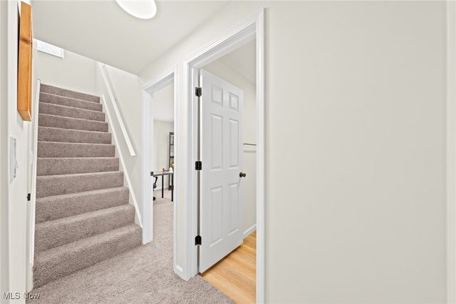 32 29th Street SW, Barberton, OH 44203