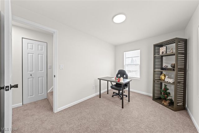 32 29th Street SW, Barberton, OH 44203