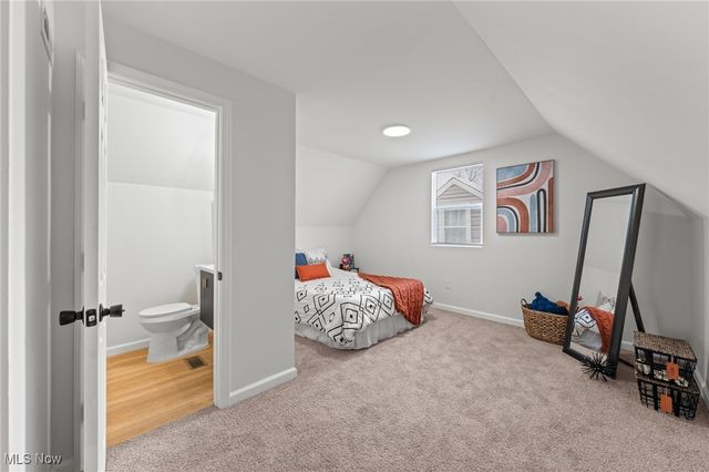 32 29th Street SW, Barberton, OH 44203