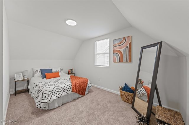 32 29th Street SW, Barberton, OH 44203