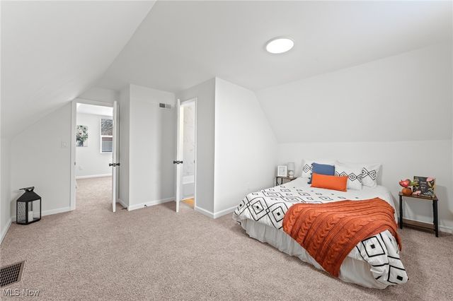 32 29th Street SW, Barberton, OH 44203