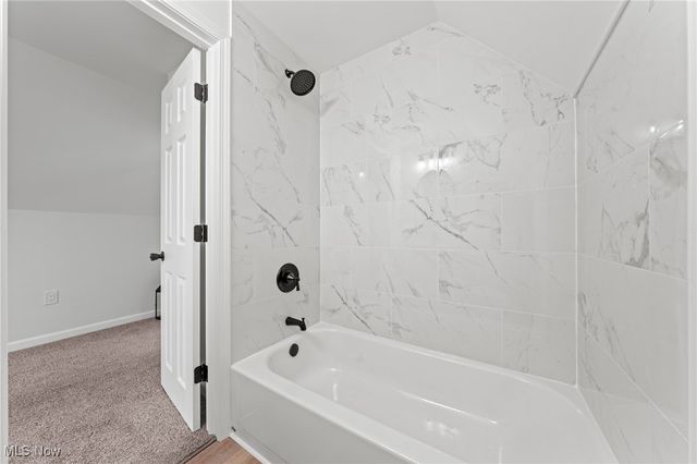 32 29th Street SW, Barberton, OH 44203