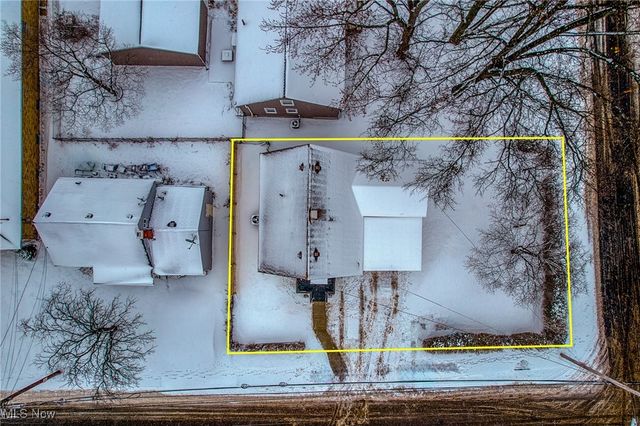 32 29th Street SW, Barberton, OH 44203