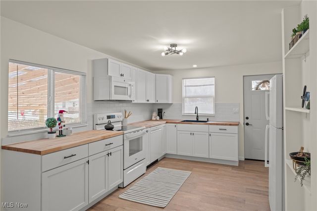 32 29th Street SW, Barberton, OH 44203